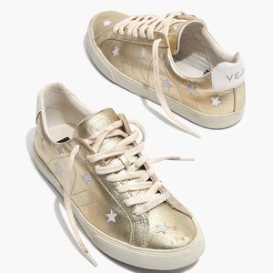 Veja x Madewell Esplar Low Sneakers in Star Embroidered Gold Leather, 7 (38)